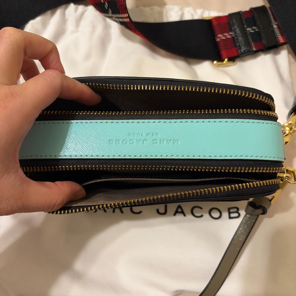 Marc Jacobs Cream and Turquoise Snapshot Camera Crossbody Bag - Picture 6 of 7